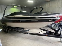 2005 Glastron GX 255