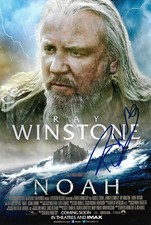 Ray Winstone "Noah" Autogramm signed 20x30 cm Bild