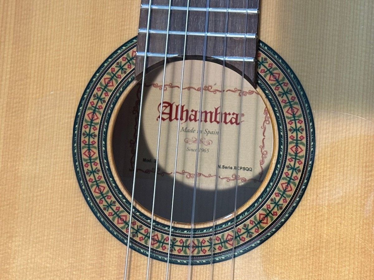 Alhambra Mod. 3F スペイン製ギター アルハンブラ ソフトケース付 Alhambra Mod. 3F スペイン製ギター アルハンブラ ソフトケース付