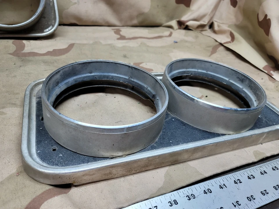 70 Mercury Meteor Monterey Head Light Bisel Cromo LH RH Parrilla OEM  Foto 4 de 4