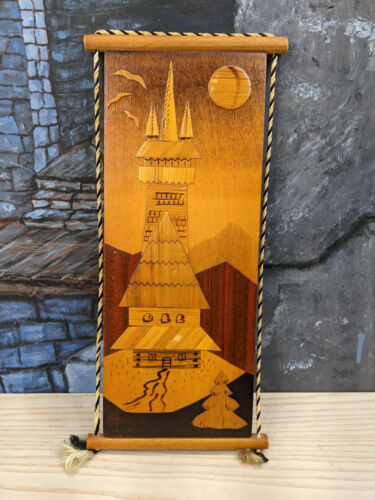 Placa de pared vintage de madera con incrustaciones de paja castillo murciélagos luna arte popular aves de 6" × 13" - Imagen 2 de 11