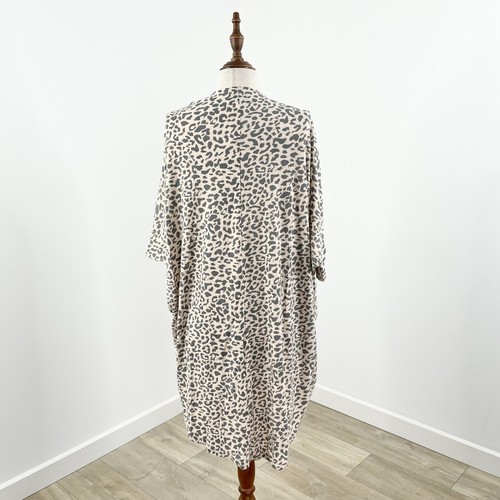 Freez Leopard Print Open Front Cardigan Relaxed 3/4 Sleeve Brown Size S/M New - Picture 2 of 8