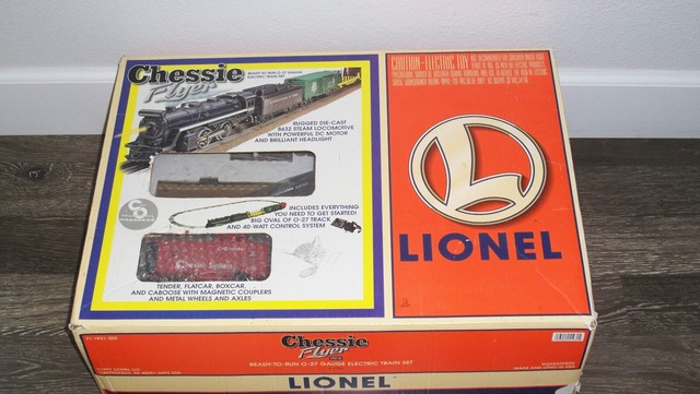 lionel chessie flyer train set