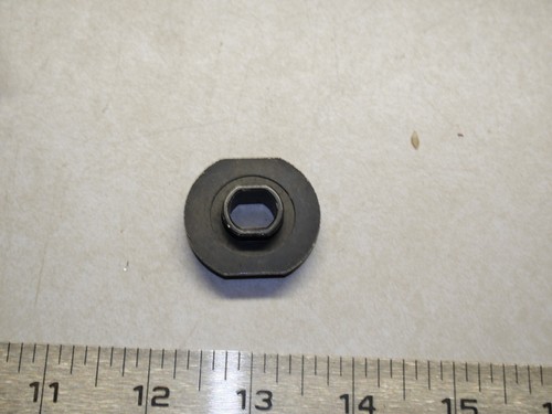 Delta 422-25-103-0001 Blade Holder For Delta Saw Buck - Picture 2 of 2