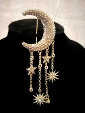 HEIDI DAUS "Moon & Stars" (Sparkling Crescent Moon With Dangling Stars) Pin
