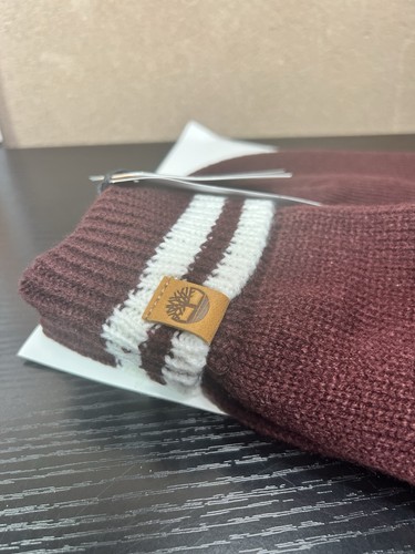 Timberland Hat & Glove Set - Burgundy - New With Tags - Open Box. - See Photos - Picture 5 of 9