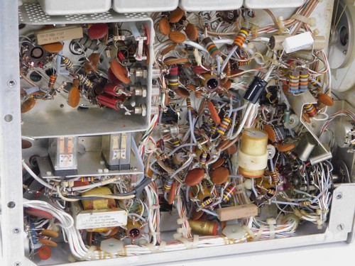 Transceptor de radioaficionado Collins KWM-2 RE de colección con relés enchufables (SN 37960) - Imagen 12 de 13
