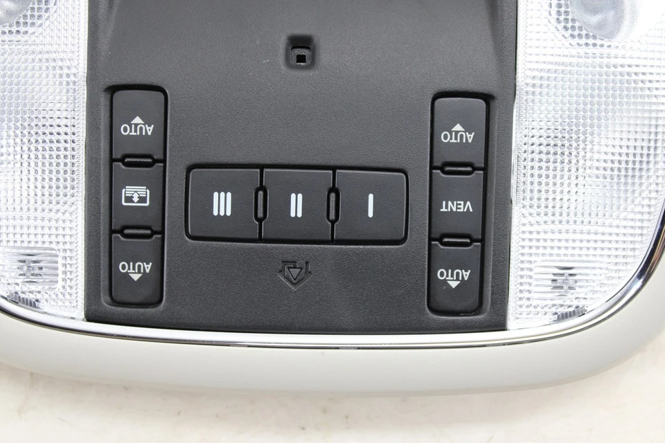 Jeep Grand Cherokee 2013 conjunto de luces domo 5LB651DAAA OEM MT23 Foto 4 de 4