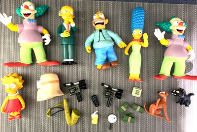 VINTAGE  2000 Playmates  The Simpsons lot of figures and accessories