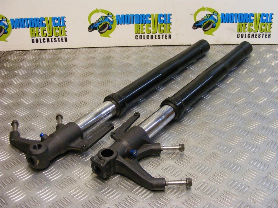 Pieds de fourche Triumph Street Triple R 2008 à 2012 675 B306 - Photo 1/4