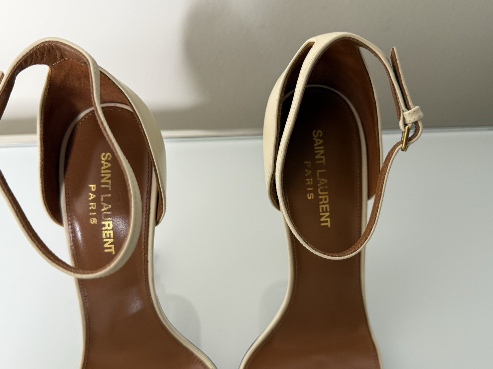 $1.290 Saint Laurent OPYUM YSL sandalo con cinturino alla caviglia tacco vero beige taglia 39 5 EU