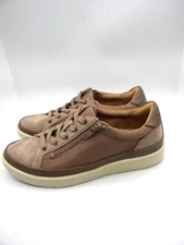 VIONIC Mayra Peanut Brown Canvas & Leather Side Zip Casual Sneakers Sz 6 Display