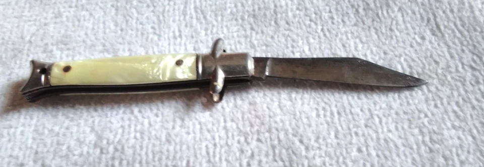 Altes kleines Taschenmesser Griff Perlmutt GR 4cm - Bild 4 von 4