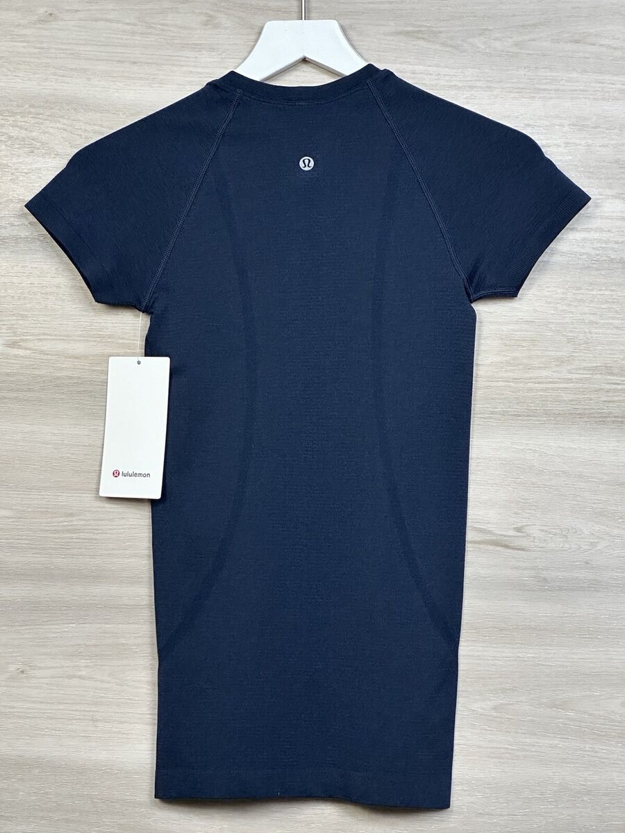 Lululemon Swiftly Tech Short Sleeve 2.0 Size 2 True Navy Lululemon Swiftly Tech Short Sleeve 2.0 Size 2 True Navy