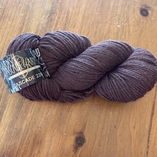 Cascade Yarns 220.  220 yards 100% Peruvian Wool. Color 8686 Brown
