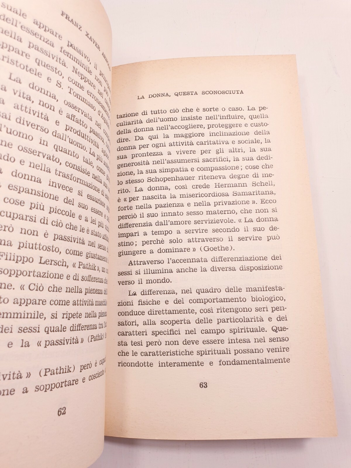 Foto 8 di 10
