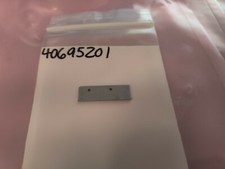 Universal Instruments Insert, Left (24 Ld) 40695201