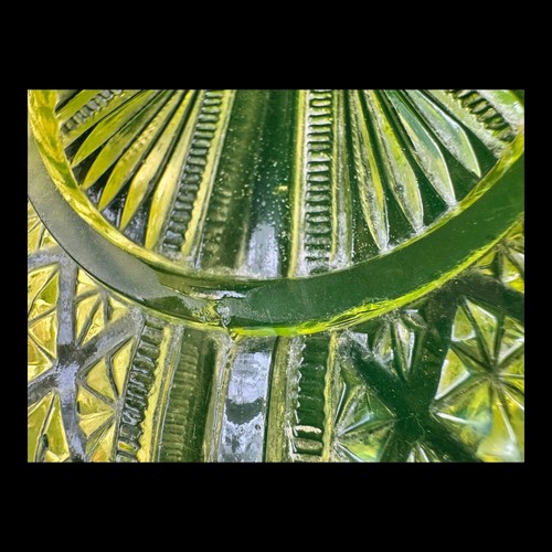 Davidson Uranium Glass Vaseline Primrose Pearline Candy Dish William & Mary - Picture 15 of 24