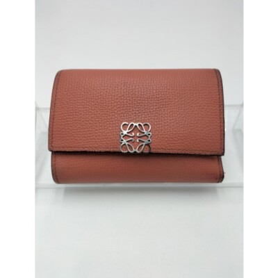 LOEWE Anagram trifold wallet 財布 Puffer Anagram trifold wallet in shiny nappa calfskin Green