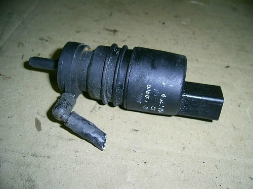 BMW E39 535i Typ 5/ D V8 Pumpe Waschwasser Wischwasserpumpe