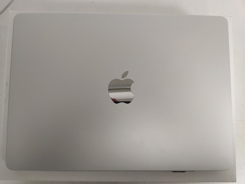 Apple - 13,6 MacBook Air M2 - RAM 8Go - Stockage 256Go - Argent - AZERTY - Photo 2/4