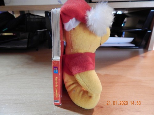 WINNIE THE POOH DISNEY ITALIAN BOOK CHRISTMAS STORY AND PLUSH BUONE FESTE NWT - Picture 6 of 6