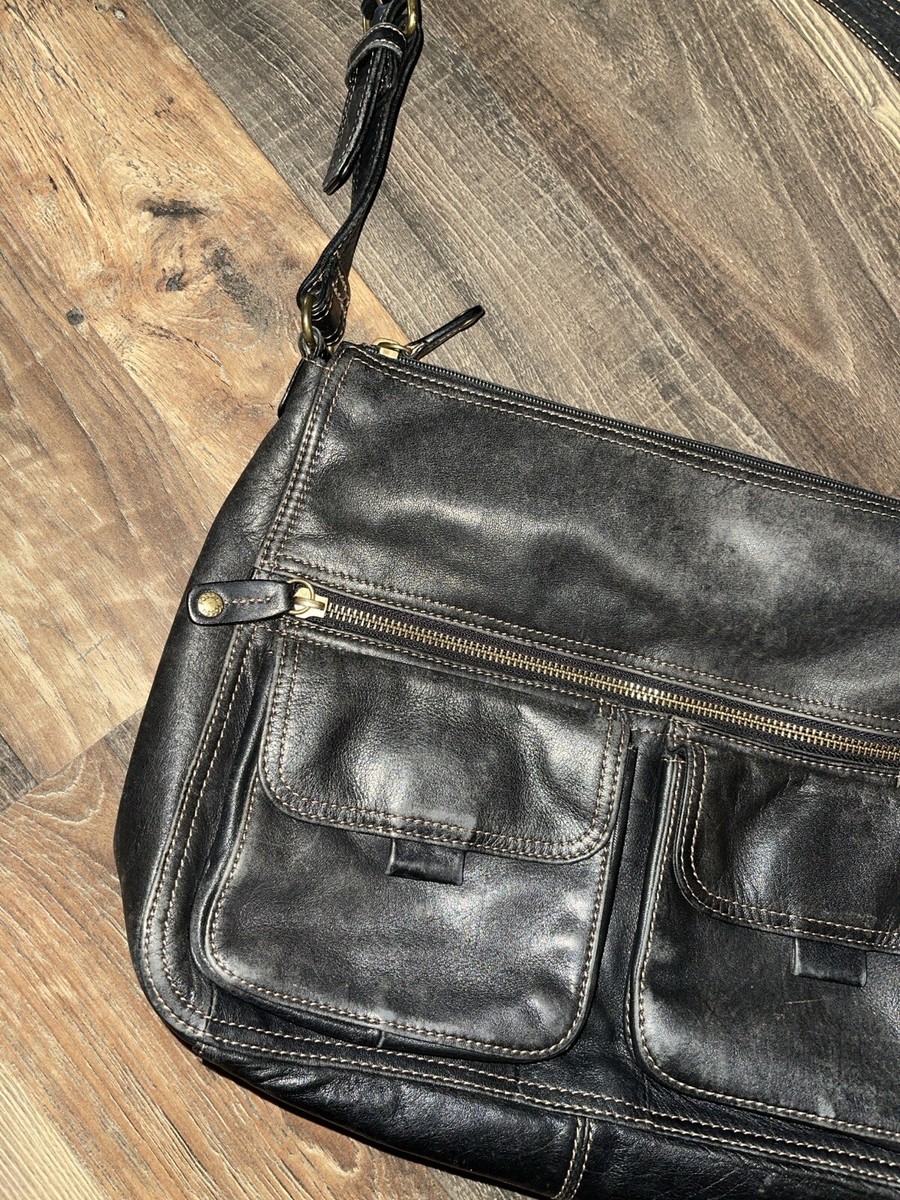 ◆FOSSIL◆レザー クロスボディ ショルダーバッグ ヴィンテージ　990S Fossil Small Shoulder Bag with ID Slot Soft Shoulder Black