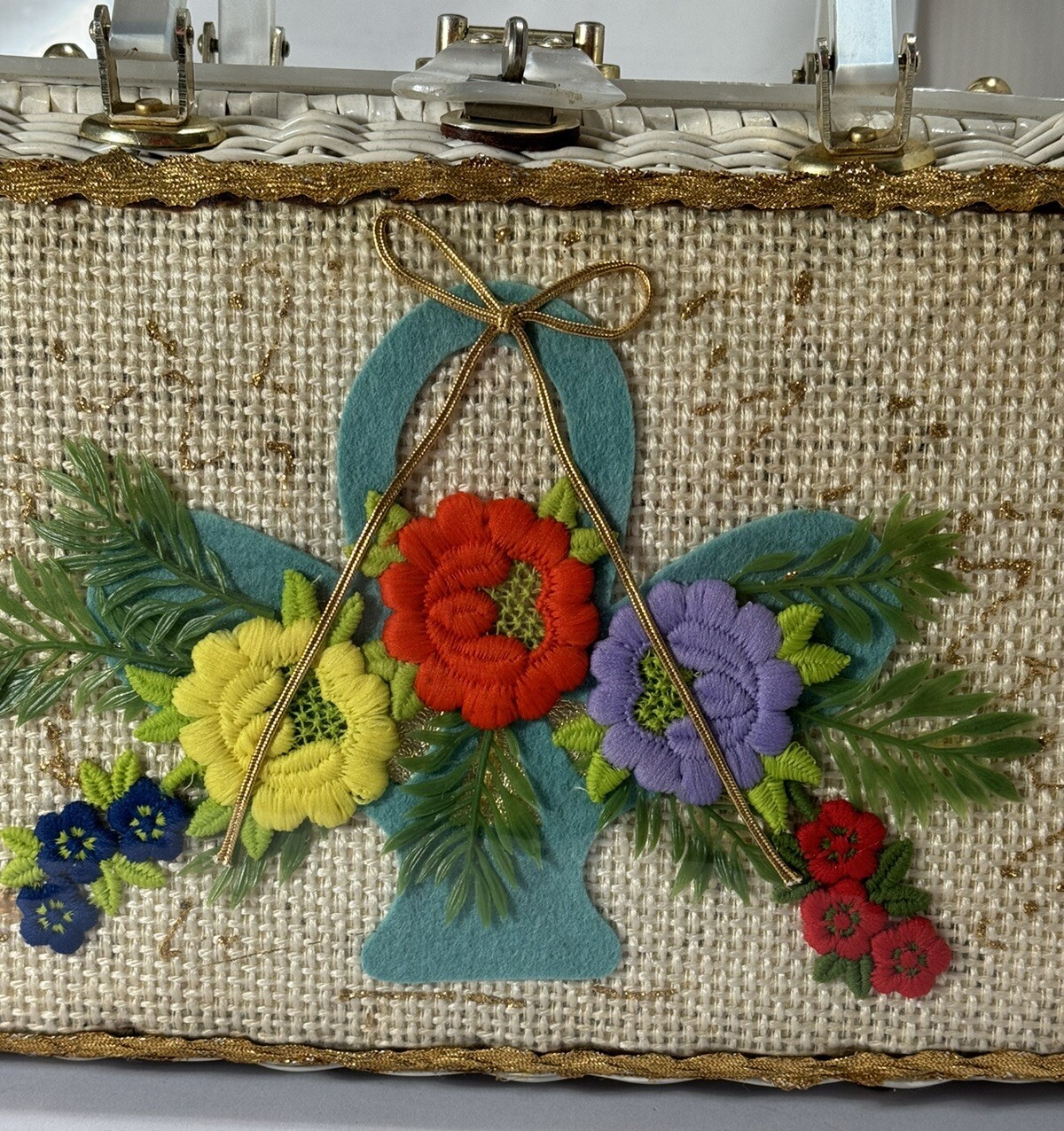 Picture 3 of 24