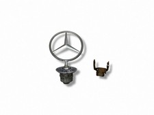 Mercedes-Benz CLK A208 C208 2001 Herstelleremblem MDV81137 Mercedes-Benz CLK A208 C208 2001 Herstelleremblem MDV81137