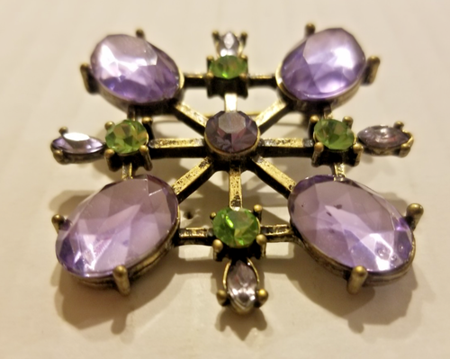 Vintage Square Rhinestone Brooch Purple and Green Antiqued Gold Toned Metal 1.5" - Picture 2 of 6
