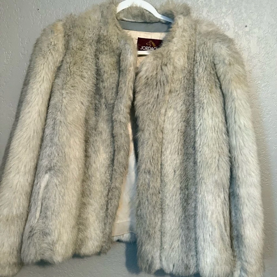 Vintage Y2K Jordache Women's Faux Fur Jacket - Grayish Medium - Image 3 of 4