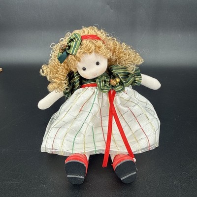 Green Tree Collectibles Musical Wind-Up Doll - Merry Christmas Girl