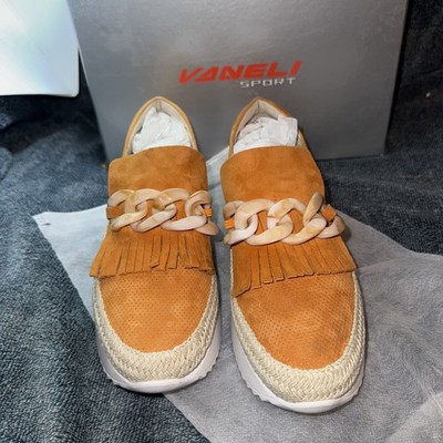 VANELi Qerene Women's Slip On Size 7 Shoes. Casual Driving Loafer. Apricot Suede