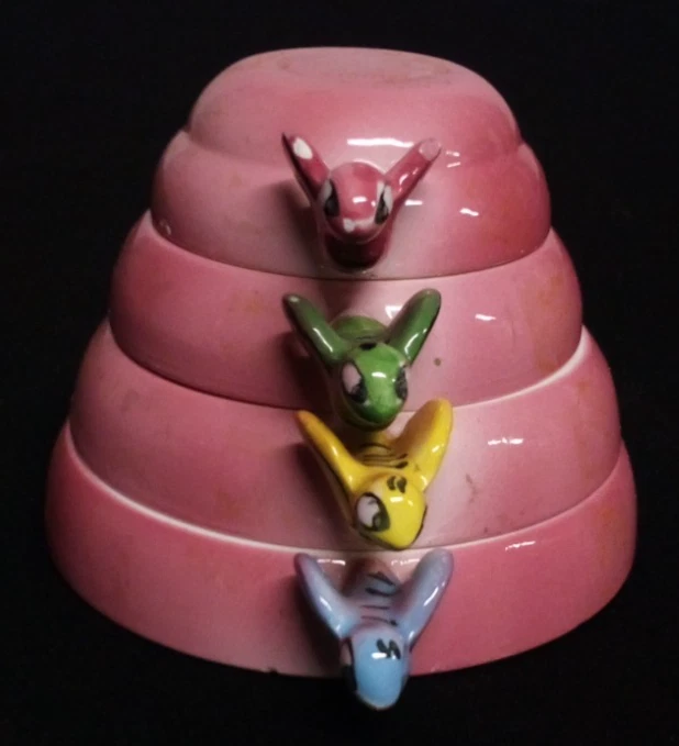VTG MENSCHIK GOLDMAN PINK BEEHIVE BEE STACKING MEASURING CUPS Q