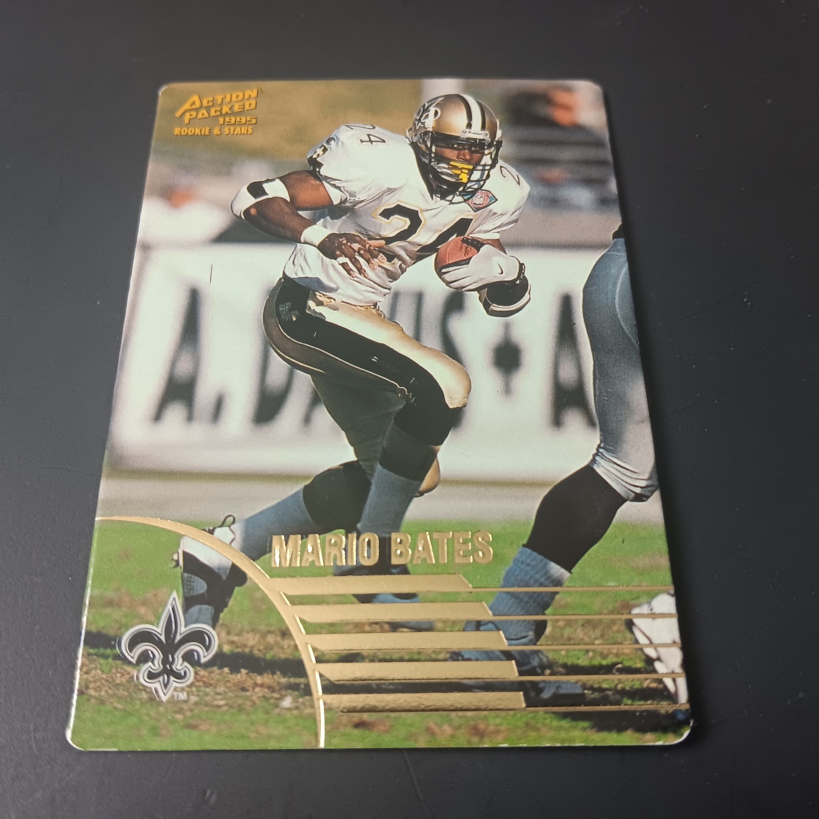 1995 Action Packed Rookies & Stars Mario Bates New Orleans Saints #41