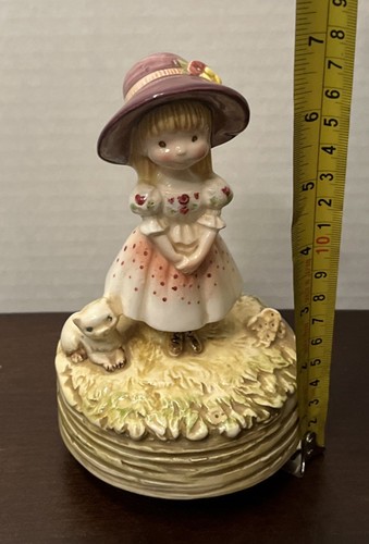 Vintage 1975 Schmid Collection Little Girl & Cat Music Box Rotating Figure - Picture 2 of 7