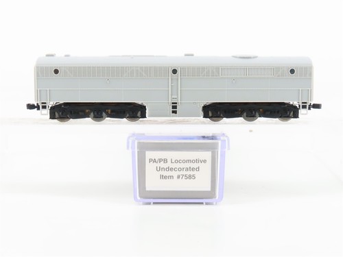 Locomotora diésel PA 7585 realista escala N sin decorar  | Zustand: Used