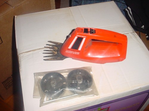 SUNBEAM Cordless Grass Shear ORANGE