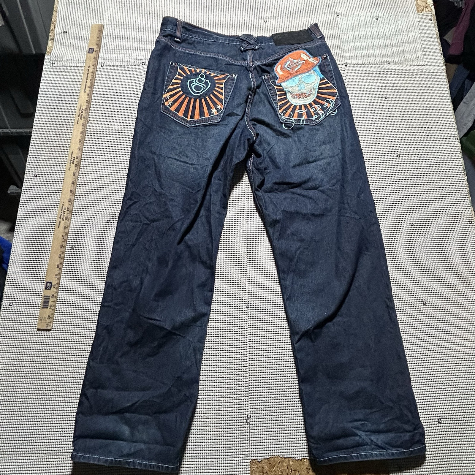 Men’s 40x34 Y2K Hip Hop Baggy 732 Jeans with Skull Stained Design