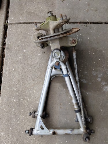01-05 YAMAHA RAPTOR 660 YFM660 FRONT RIGHT UPPER LOWER CONTROL A-ARM HUB ROTOR