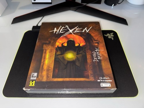 Hexen Beyond Heretic PC CD ROM BIG BOX Computer Game POSTER - CIB - Clean Copy