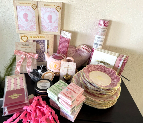 Netflix BRIDGERTON Tea Party Wedding HUGE LOT TEAPOT-PLATES-NAPKINS-STEEPER+ - 第 2/22 張圖片