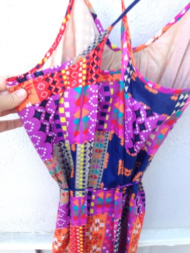 110 $ Neu mit Etikett C&C California Marke gefüttert mehrfarbig Taille zum Binden Kleid Größe S - Bild 2 von 4