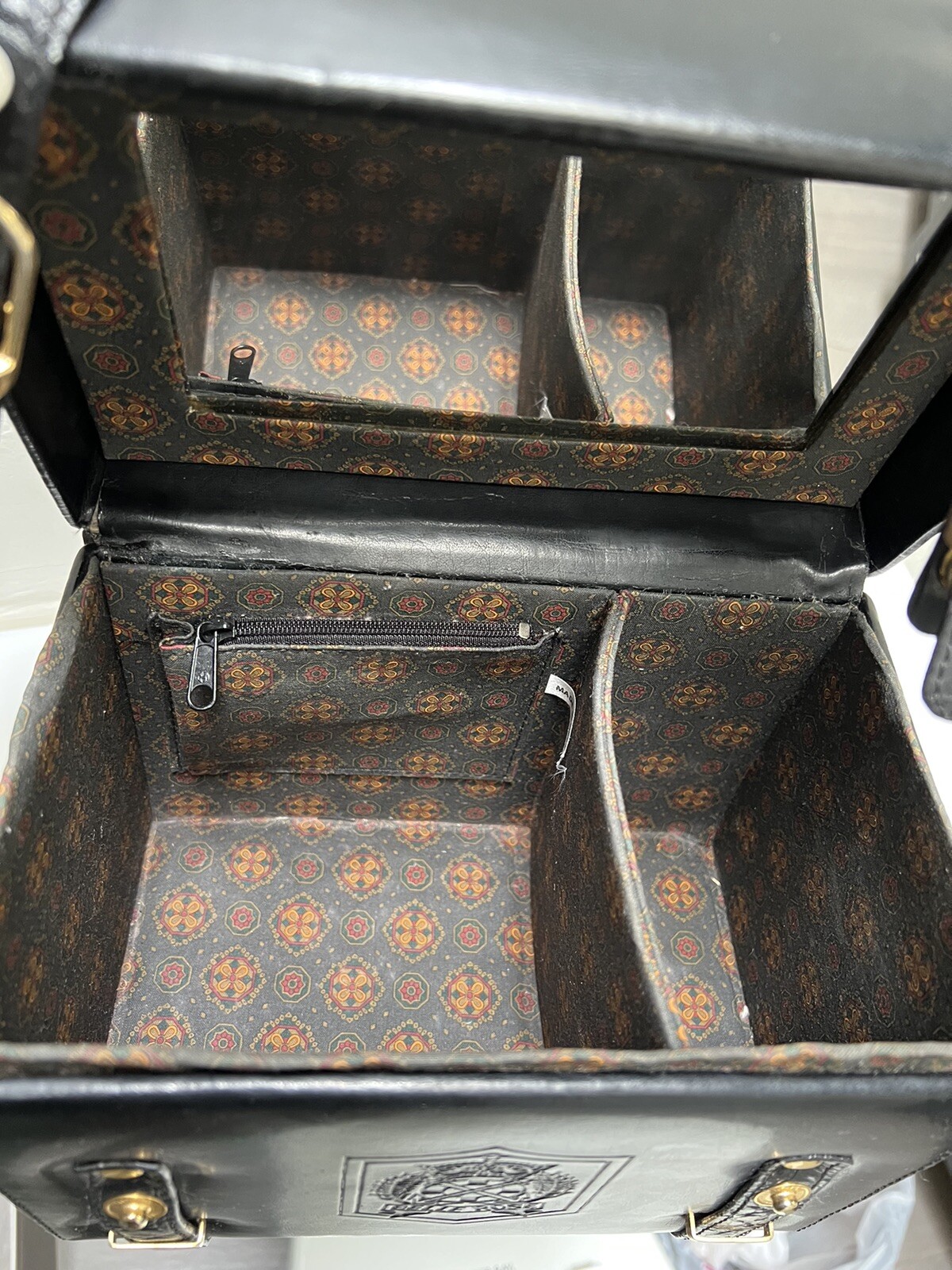 Picture 3 of 4