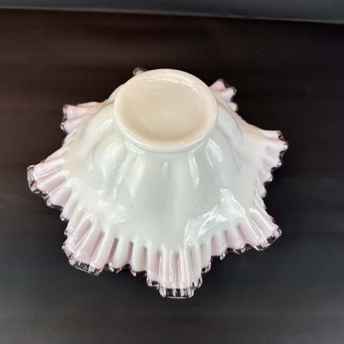 Vintage Fenton Glass Pink White Ruffled Silver Crest Ruffle Edge Bowl Farmhouse - Picture 3 of 17