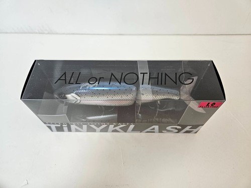 Galleggiante basso DRT SMALL KLASH 2 oz 6 pollici bassa classe Big Swimbait scegli colori NUOVO - Foto 70 di 71
