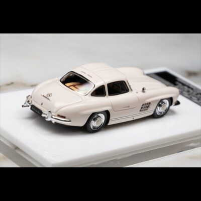 SCM MY64 1:64 Mercedes-Benz 300SL Gullwing W198 Diecast Car