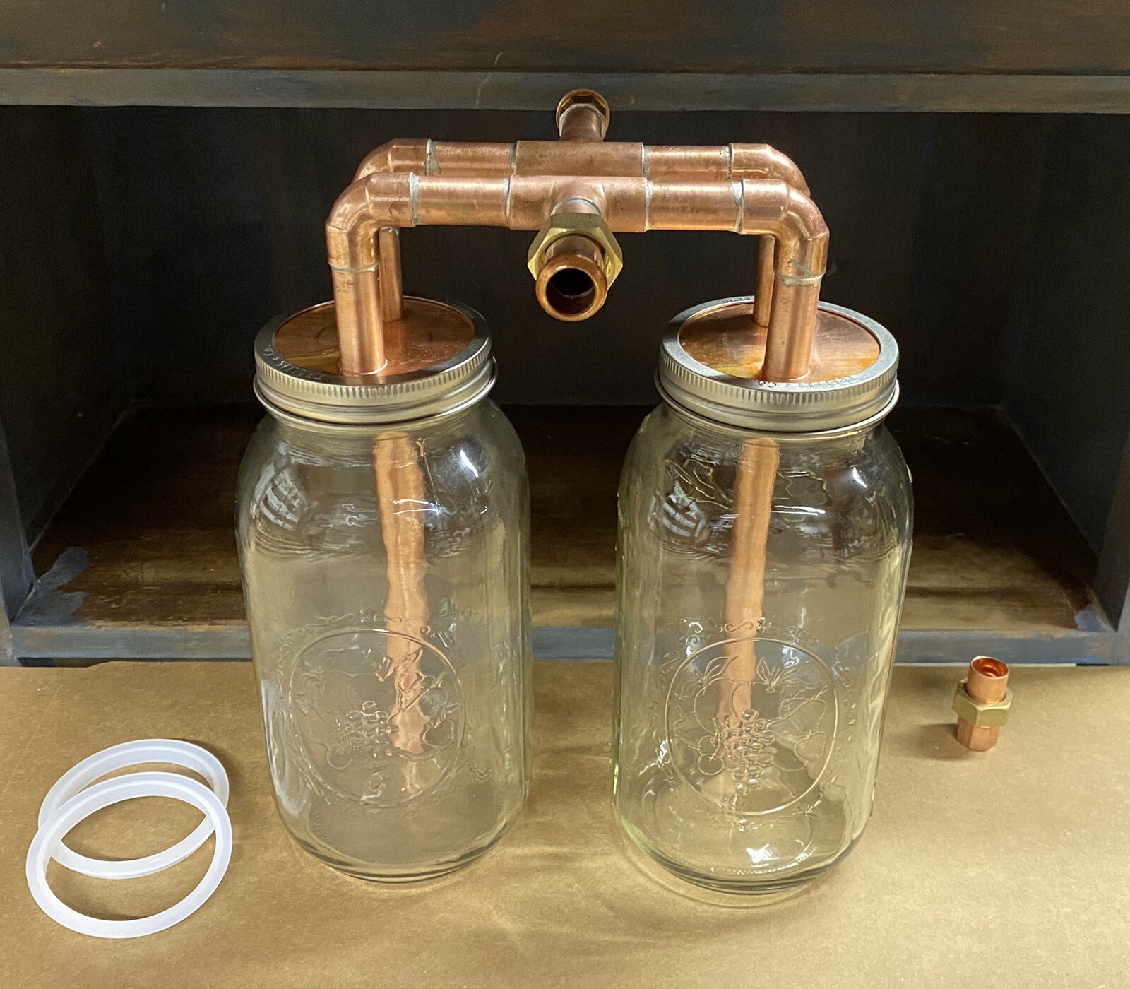 Double 1/2” Mason Jar Thumper for Wide Mouth Half Gallon Mason Jar, W/ Fittings