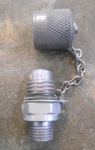 Minimess 1620 1/4"Male NPT x Male Quick-test  Check-valve w/Cap & Chain (EC8-4) - Bild 2 von 3