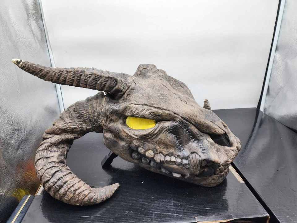 Máscara de disfraces de Halloween dragón ojos amarillos adulto de gran tamaño goma látex 17,5" Foto 4 de 4